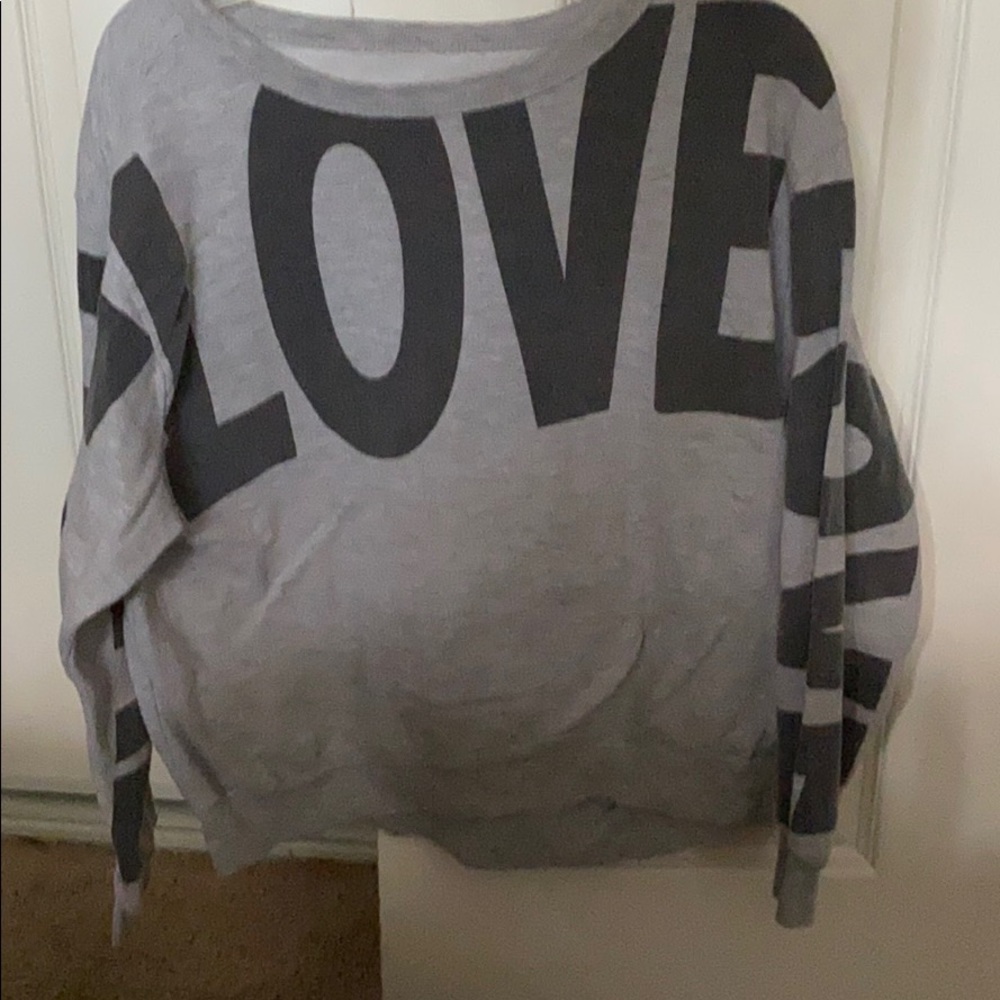Sweatshirt
